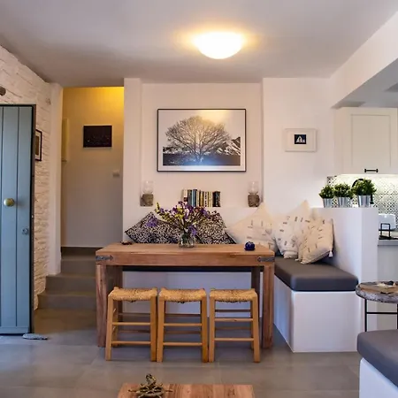 Beautiful And Stylish House 5 Minutes By Foot From A Fantastic Sandy Beach