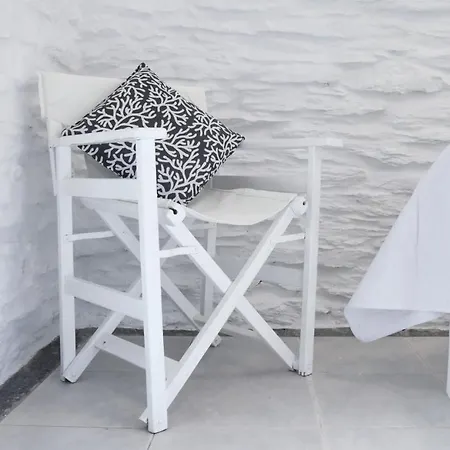 Beautiful And Stylish House 5 Minutes By Foot From A Fantastic Sandy Beach