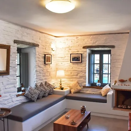 Beautiful And Stylish House 5 Minutes By Foot From A Fantastic Sandy Beach *