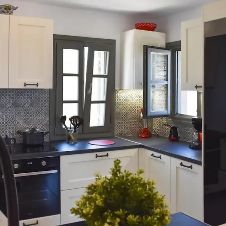 Beautiful And Stylish House 5 Minutes By Foot From A Fantastic Sandy Beach * Ioulis