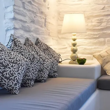Beautiful And Stylish House 5 Minutes By Foot From A Fantastic Sandy Beach *